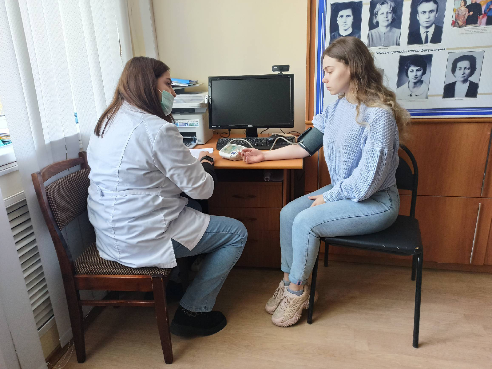 Студенты кафедры приняли участие в акции «Измерь давление – позаботься о будущем»